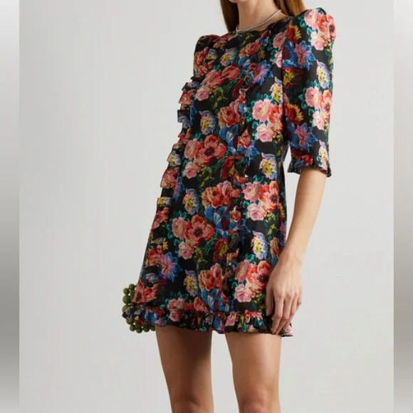 The Vampire’s Wife - Picture 1 of 5